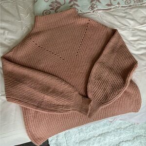Light pink knitted sweater